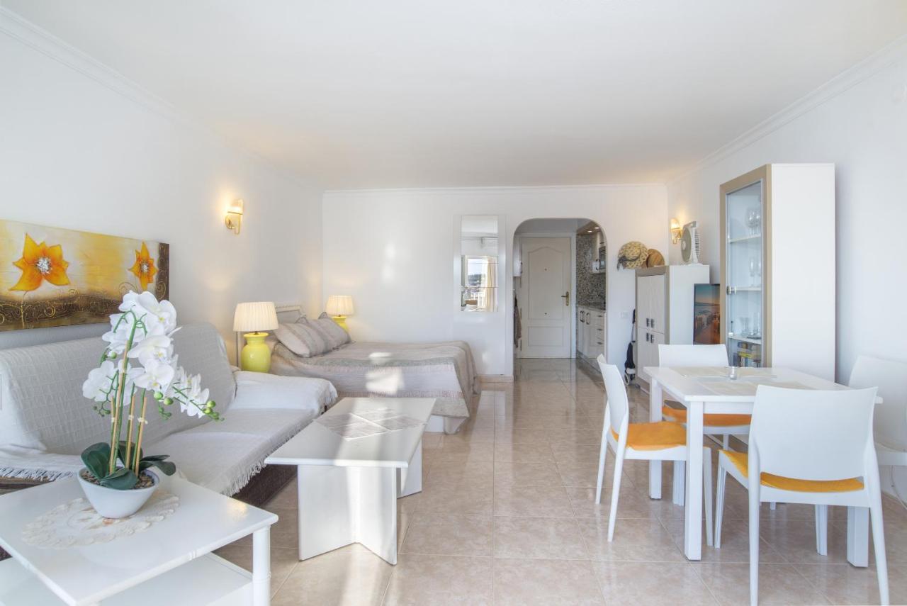 Penthouse Studio With Sea Views La Cala De Mijas Exteriör bild